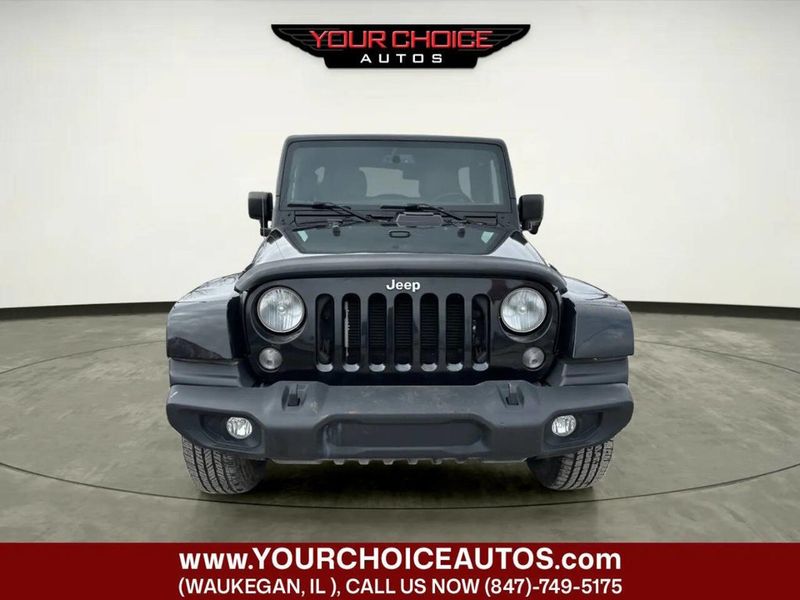 2015 Jeep Wrangler Unlimited 4WD 4dr Altitude - 22983734 - 7