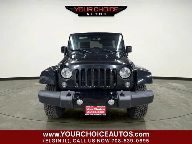 2015 Jeep Wrangler Unlimited 4WD 4dr Altitude - 23054069 - 9