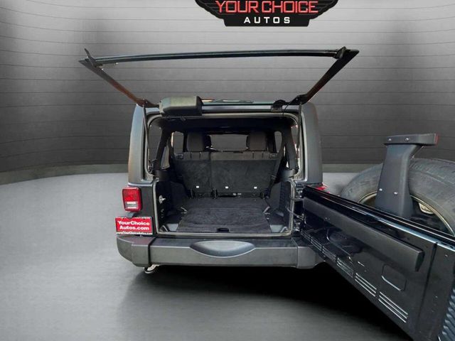 2015 Jeep Wrangler Unlimited 4WD 4dr Freedom Edition - 22942562 - 10