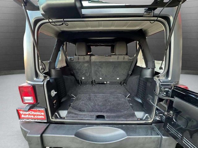 2015 Jeep Wrangler Unlimited 4WD 4dr Freedom Edition - 22942562 - 11