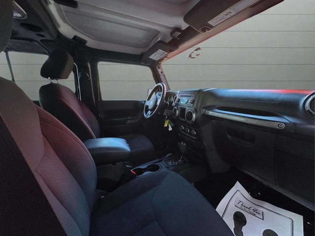 2015 Jeep Wrangler Unlimited 4WD 4dr Freedom Edition - 22942562 - 13