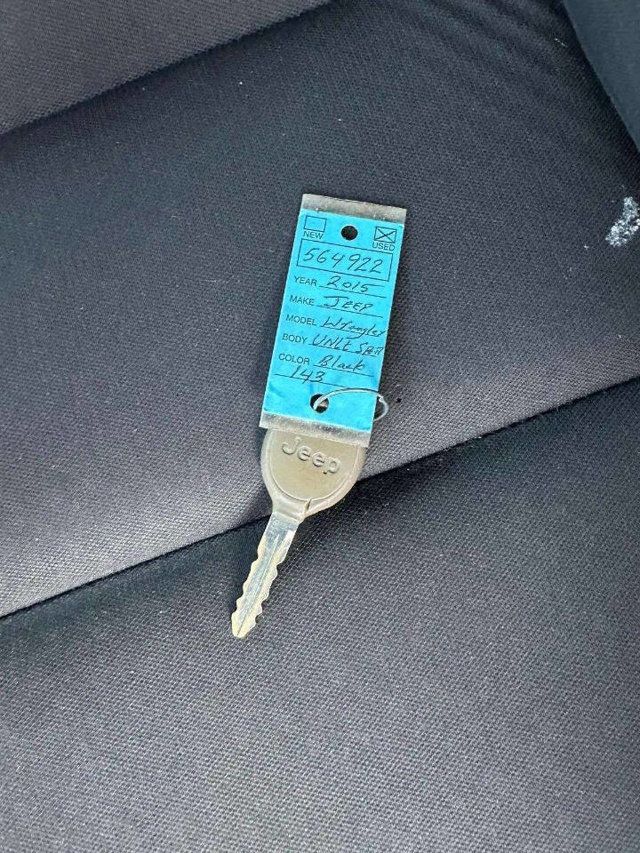 2015 Jeep Wrangler Unlimited 4WD 4dr Freedom Edition - 22942562 - 19