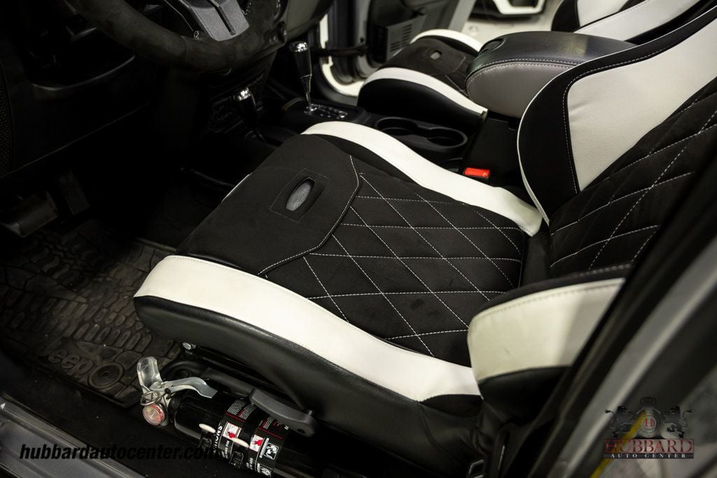 2015 Jeep Wrangler Unlimited 4WD 4dr Rubicon - 22975542 - 18