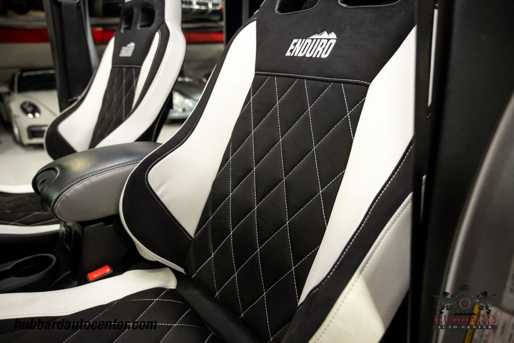 2015 Jeep Wrangler Unlimited 4WD 4dr Rubicon - 22975542 - 19