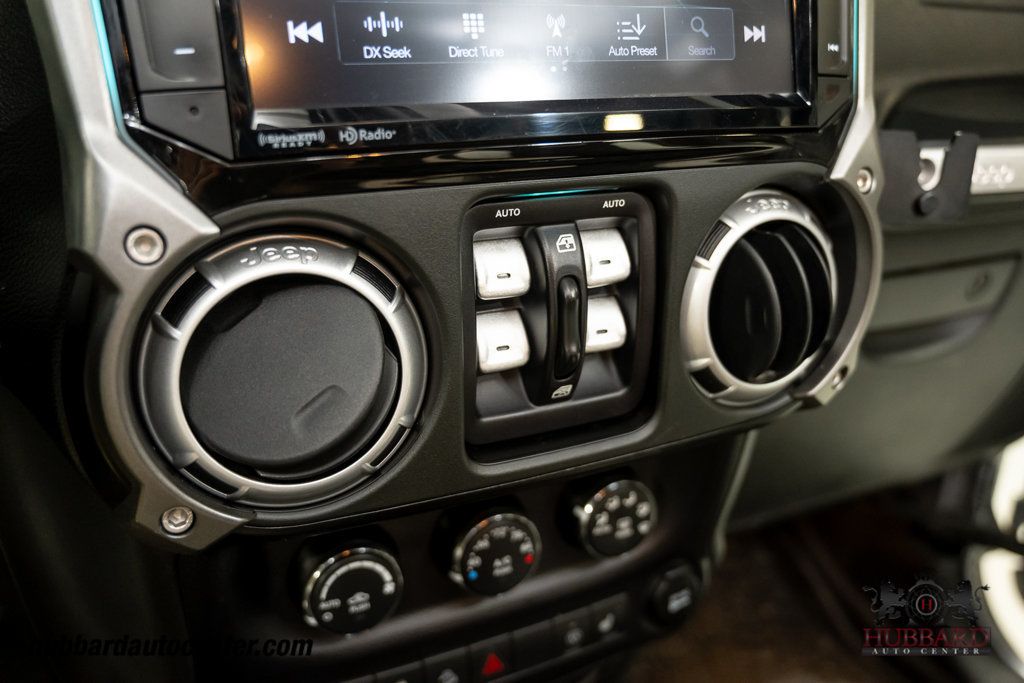 2015 Jeep Wrangler Unlimited 4WD 4dr Rubicon - 22975542 - 24