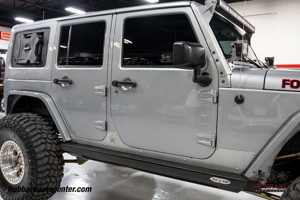 2015 Jeep Wrangler Unlimited 4WD 4dr Rubicon - 22975542 - 38