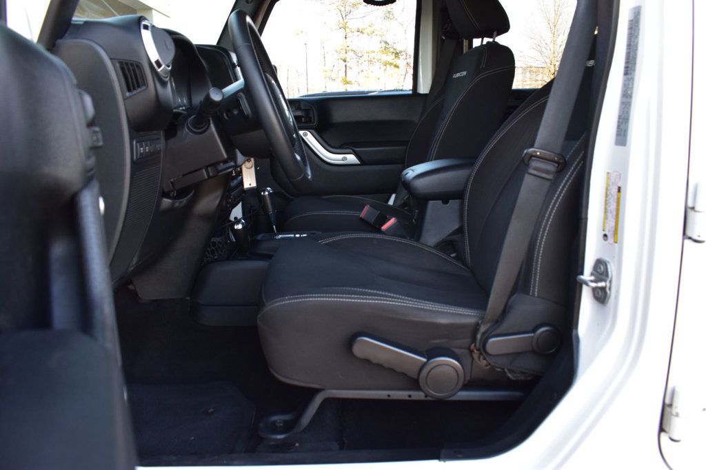 2015 Jeep Wrangler Unlimited 4WD 4dr Rubicon - 22986088 - 13