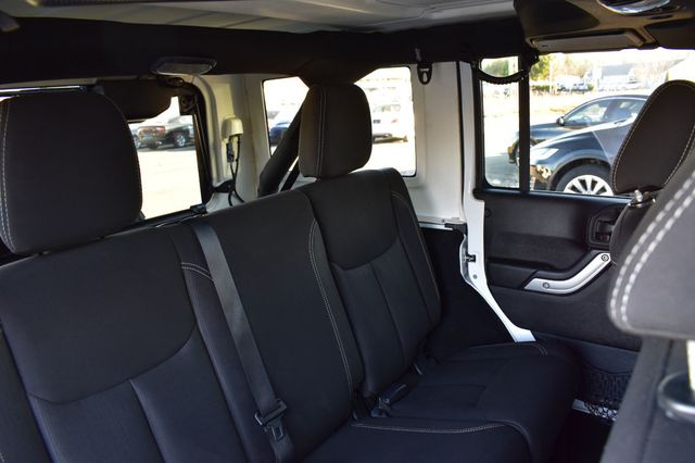 2015 Jeep Wrangler Unlimited 4WD 4dr Rubicon - 22986088 - 20