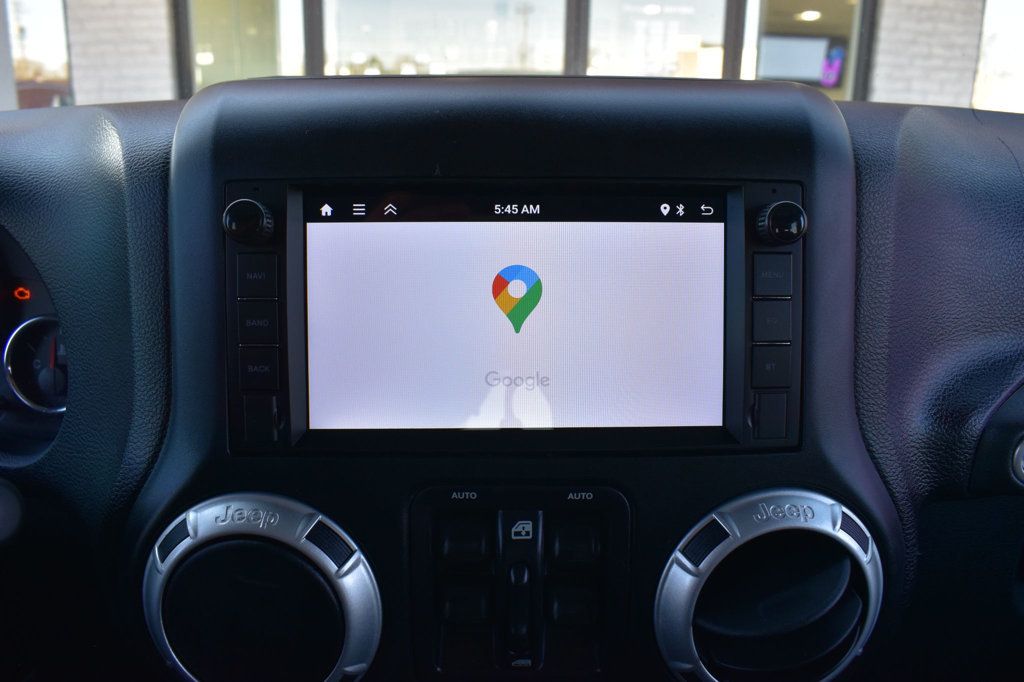 2015 Jeep Wrangler Unlimited 4WD 4dr Rubicon - 22986088 - 38