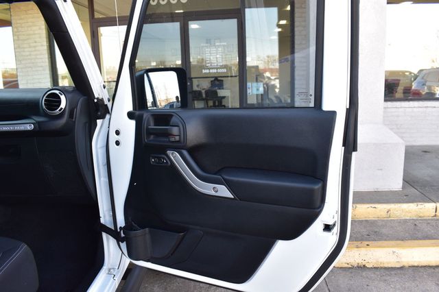 2015 Jeep Wrangler Unlimited 4WD 4dr Rubicon - 22986088 - 51