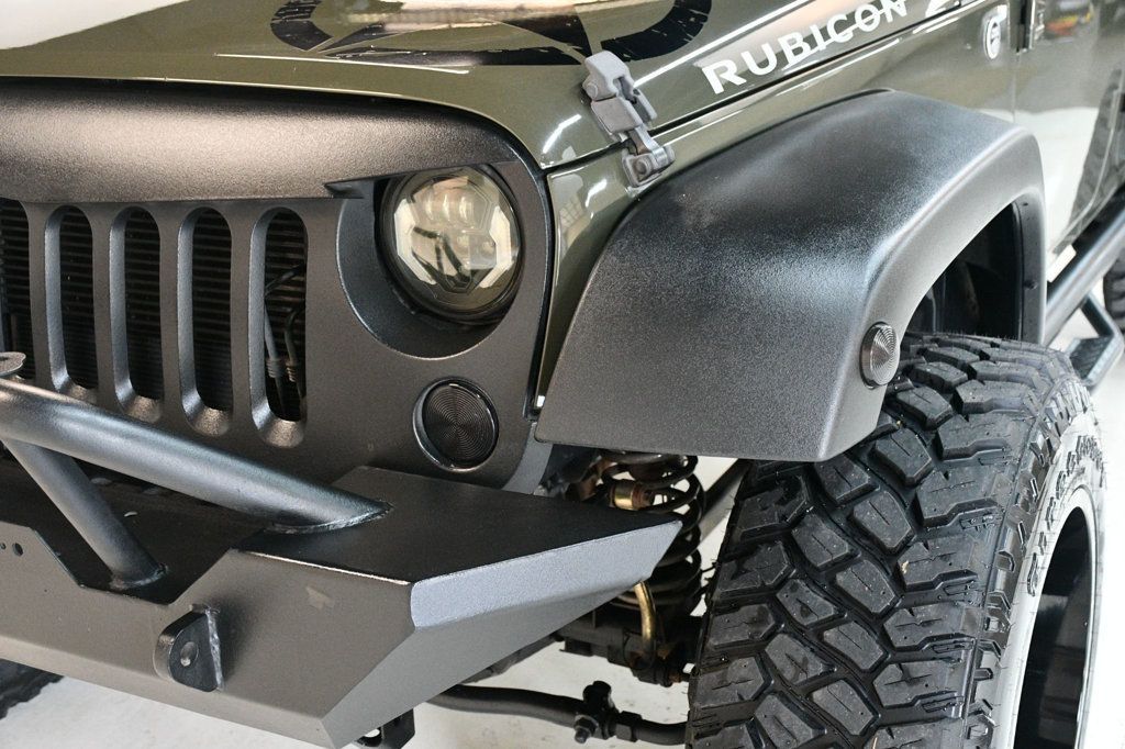 2015 Jeep Wrangler Unlimited Rubicon photo 9