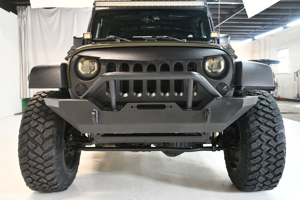 2015 Jeep Wrangler Unlimited Rubicon photo 10