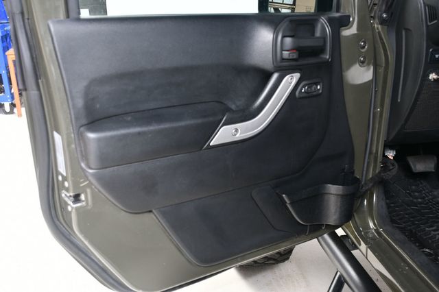 2015 Jeep Wrangler Unlimited 4WD 4dr Rubicon - 22918998 - 21