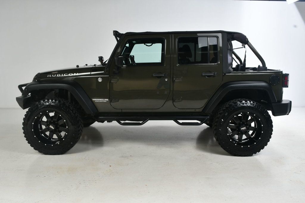 2015 Jeep Wrangler Unlimited Rubicon photo 4