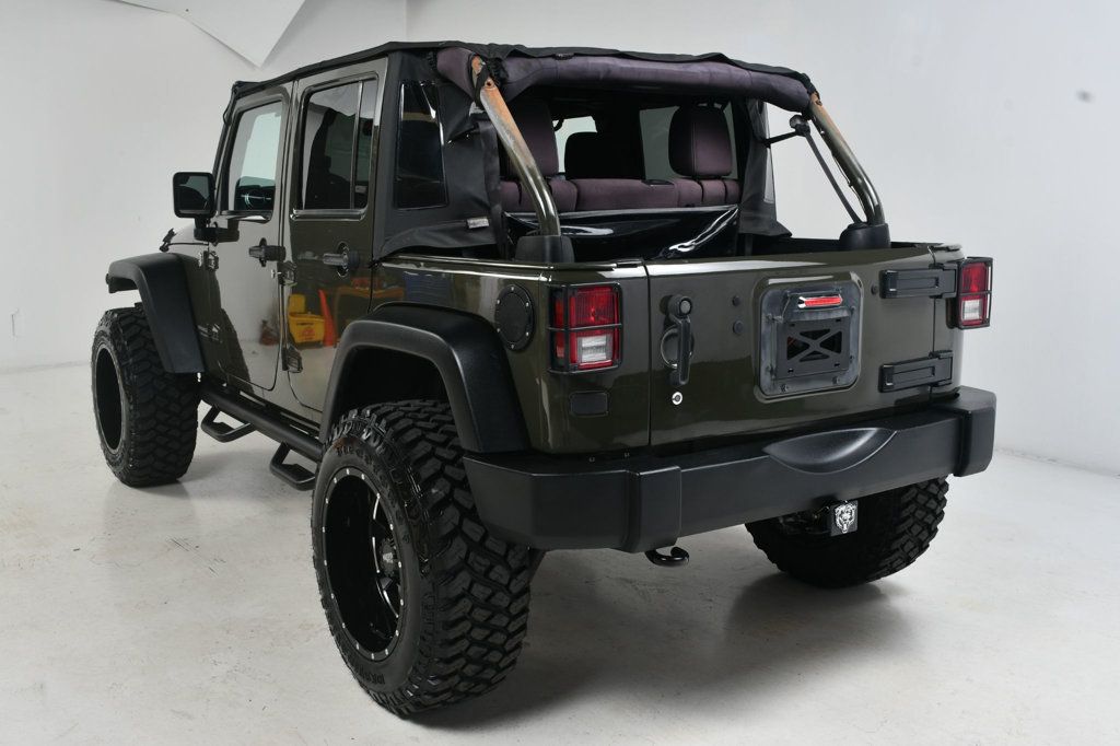2015 Jeep Wrangler Unlimited Rubicon photo 7