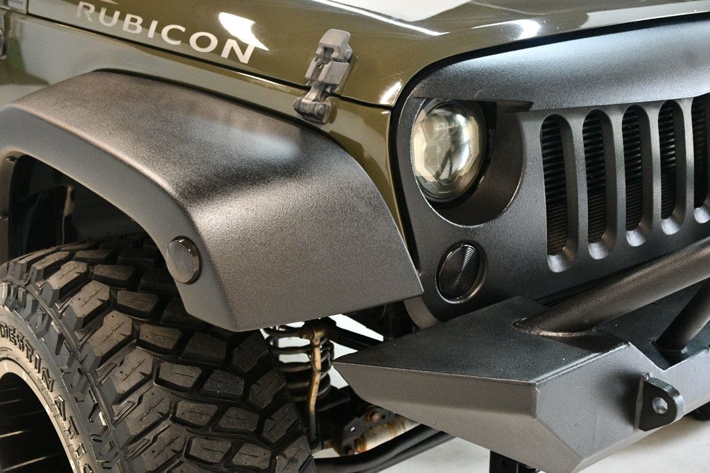 2015 Jeep Wrangler Unlimited Rubicon photo 8