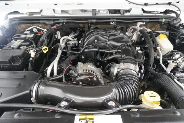 2015 Jeep Wrangler Unlimited 4WD 4dr Rubicon Hard Rock - 22939500 - 27