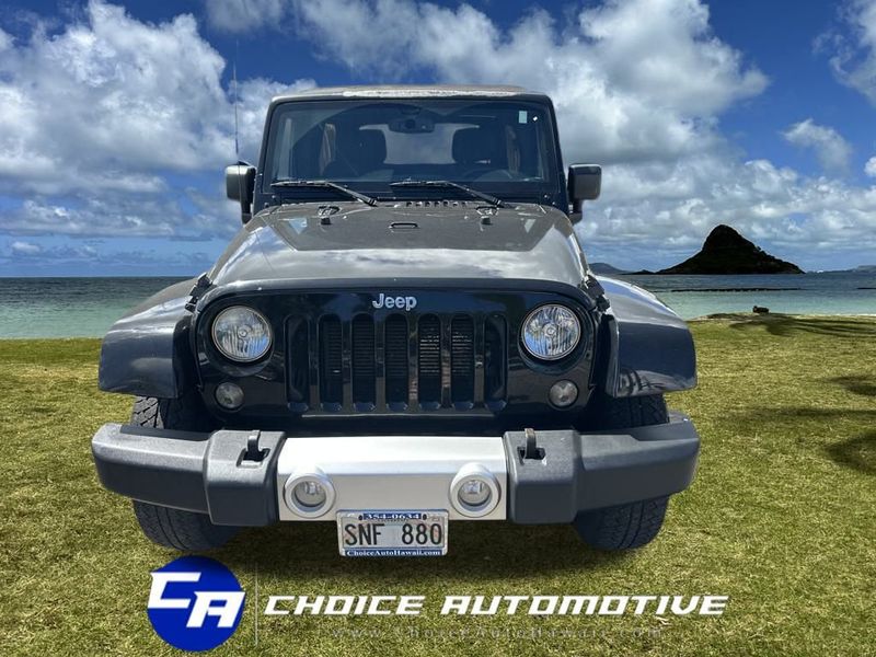 2015 Jeep Wrangler Unlimited 4WD 4dr Sahara - 22929169 - 10
