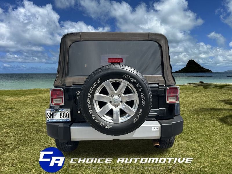 2015 Jeep Wrangler Unlimited 4WD 4dr Sahara - 22929169 - 6
