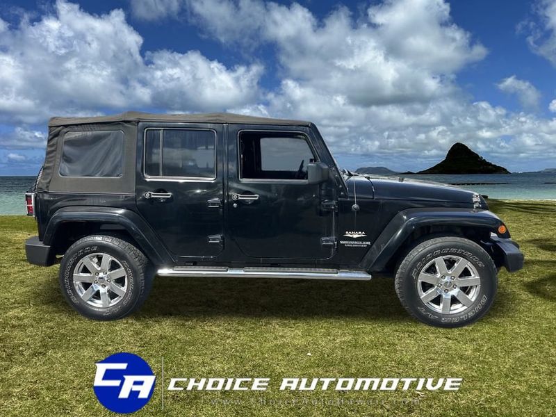 2015 Jeep Wrangler Unlimited 4WD 4dr Sahara - 22929169 - 8
