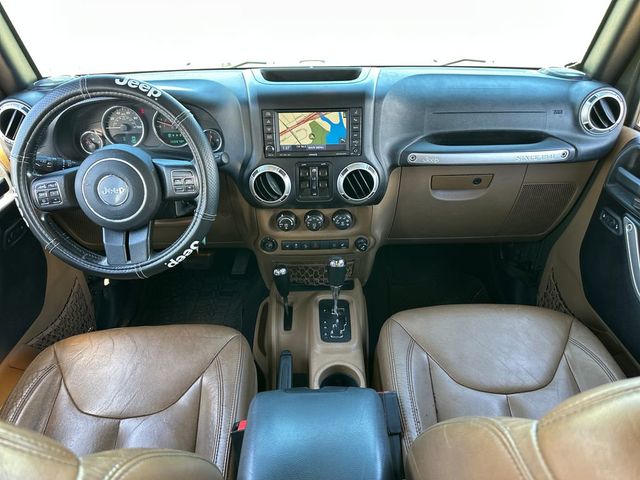 2015 Jeep Wrangler Unlimited 4WD 4dr Sahara - 23023356 - 13