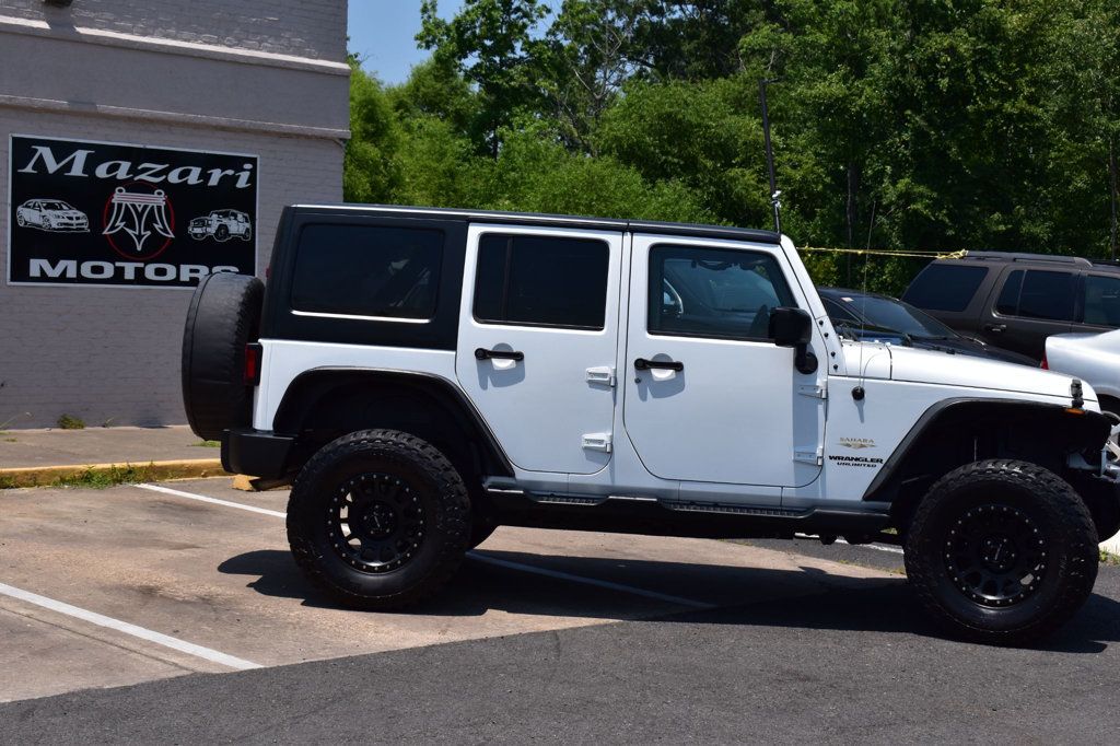 2015 Jeep Wrangler Unlimited Sahara photo 4