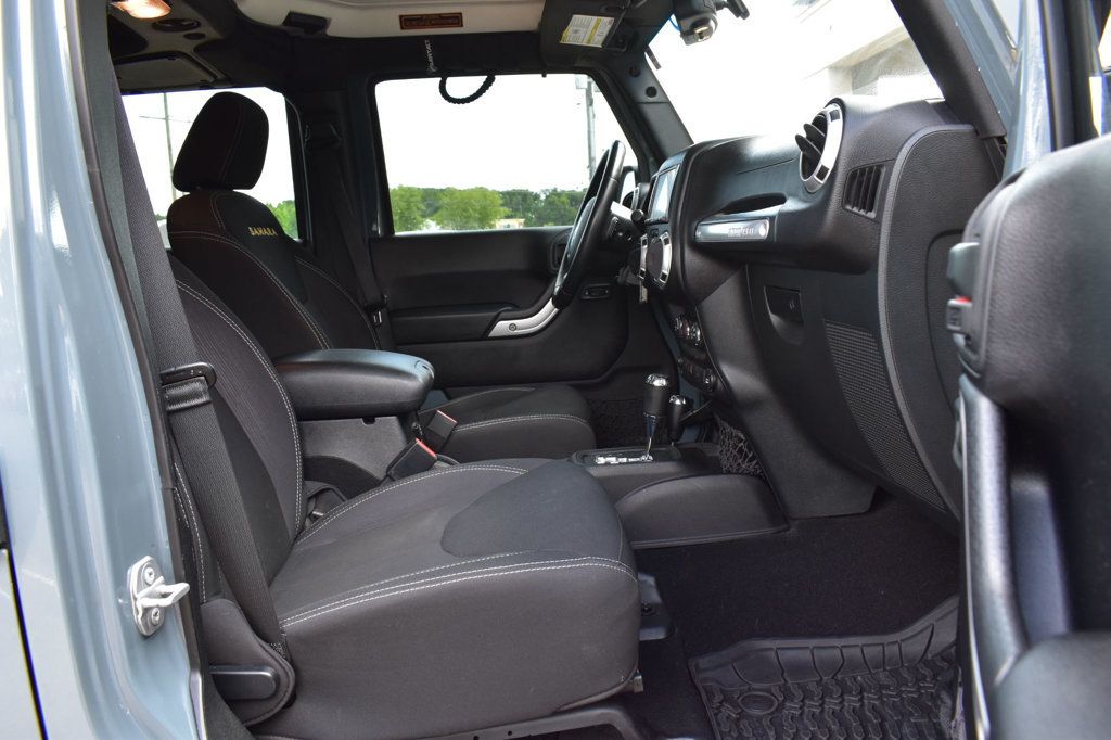 2015 Jeep Wrangler Unlimited 4WD 4dr Sahara - 23037905 - 14