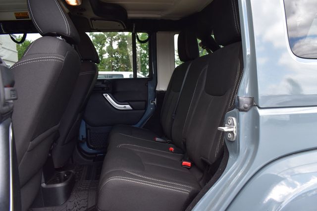 2015 Jeep Wrangler Unlimited 4WD 4dr Sahara - 23037905 - 20