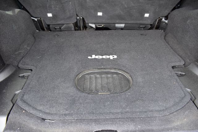 2015 Jeep Wrangler Unlimited 4WD 4dr Sahara - 23037905 - 34