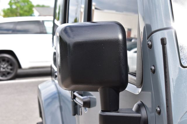 2015 Jeep Wrangler Unlimited 4WD 4dr Sahara - 23037905 - 45