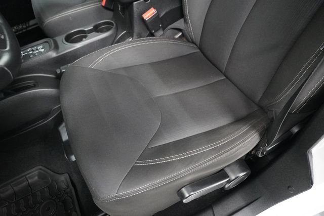 2015 Jeep Wrangler Unlimited 4WD 4dr Sahara - 23006082 - 12