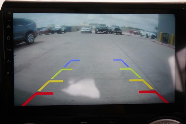 2015 Jeep Wrangler Unlimited 4WD 4dr Sahara - 23006082 - 17