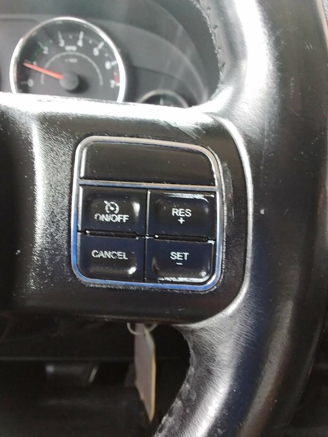 2015 Jeep Wrangler Unlimited 4WD 4dr Sahara - 23043135 - 15