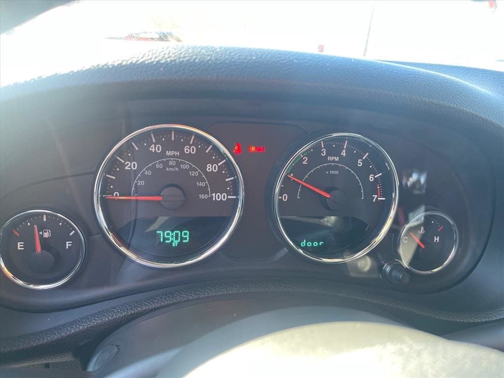 2015 Jeep Wrangler Unlimited 4WD 4dr Sahara - 22972225 - 12