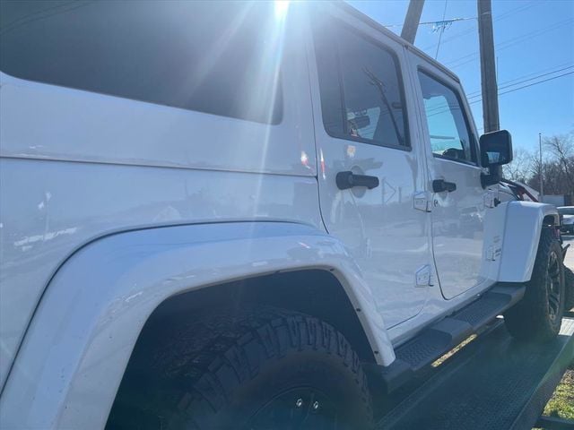 2015 Jeep Wrangler Unlimited 4WD 4dr Sahara - 22972225 - 19