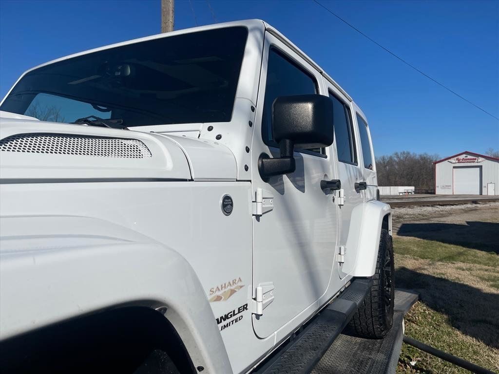 2015 Jeep Wrangler Unlimited 4WD 4dr Sahara - 22972225 - 4
