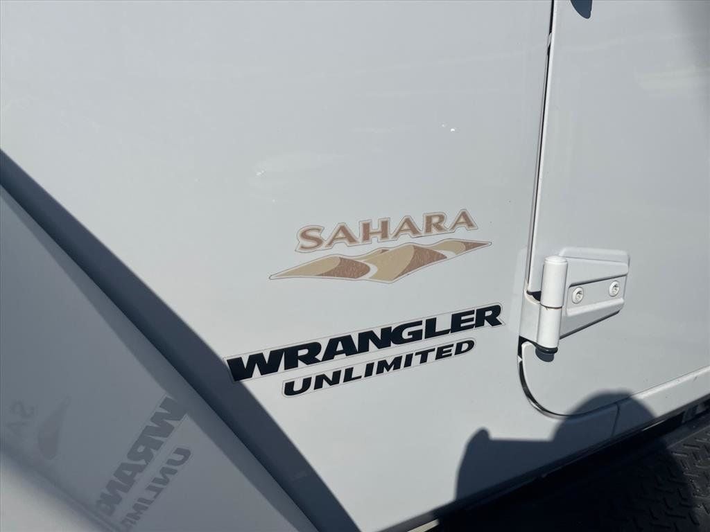 2015 Jeep Wrangler Unlimited 4WD 4dr Sahara - 22972225 - 6