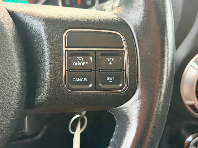 2015 Jeep Wrangler Unlimited 4WD 4dr Sahara - 23018669 - 26