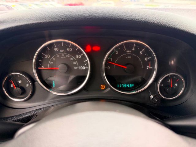 2015 Jeep Wrangler Unlimited 4WD 4dr Sahara - 23039373 - 43