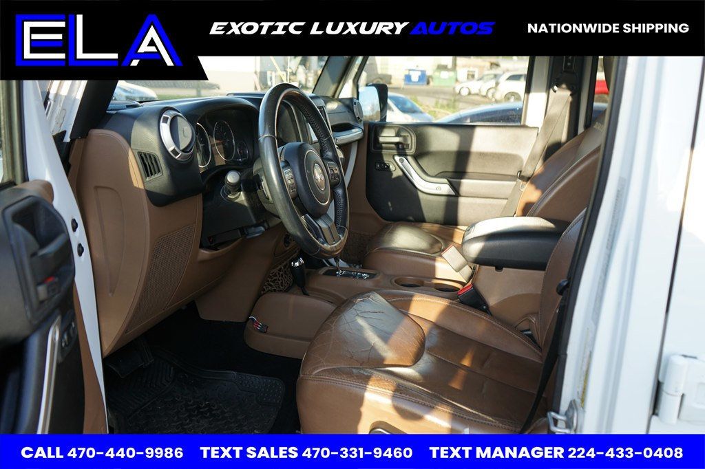 2015 Jeep Wrangler Unlimited 4WD 4dr Sahara - 22994409 - 11