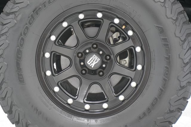 2015 Jeep Wrangler Unlimited 4WD 4dr Sport - 23002912 - 22