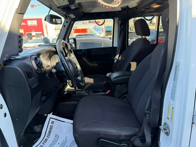 2015 Jeep Wrangler Unlimited 4WD 4dr Sport - 22989310 - 1