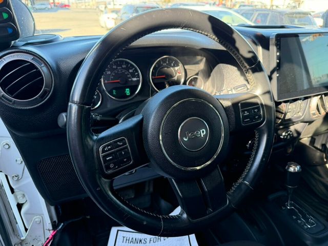 2015 Jeep Wrangler Unlimited 4WD 4dr Sport - 22989310 - 19