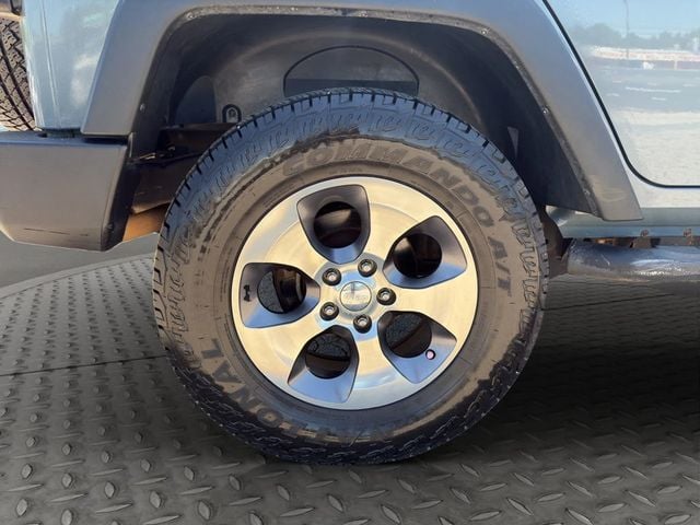 2015 Jeep Wrangler Unlimited 4WD 4dr Sport - 23031433 - 26