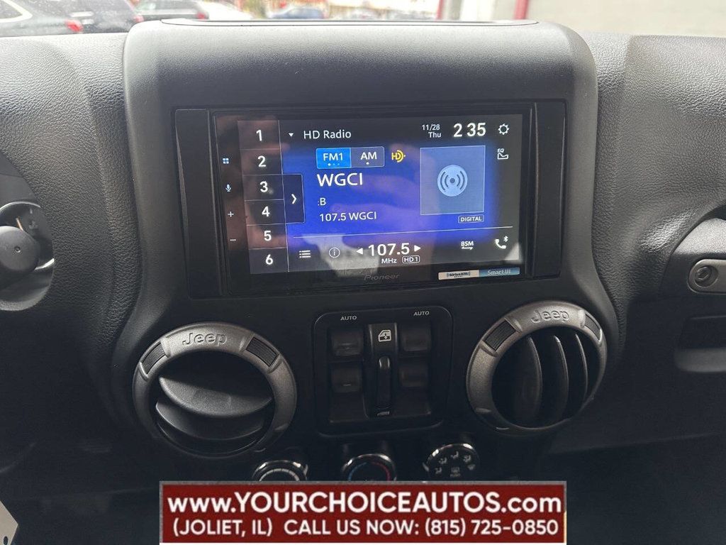 2015 Jeep Wrangler Unlimited 4WD 4dr Sport - 22690247 - 43