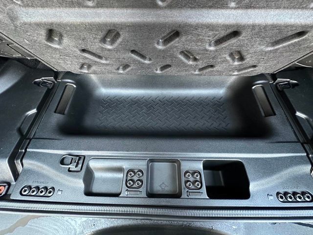 2015 Jeep Wrangler Unlimited 4WD 4dr Sport - 22884314 - 6