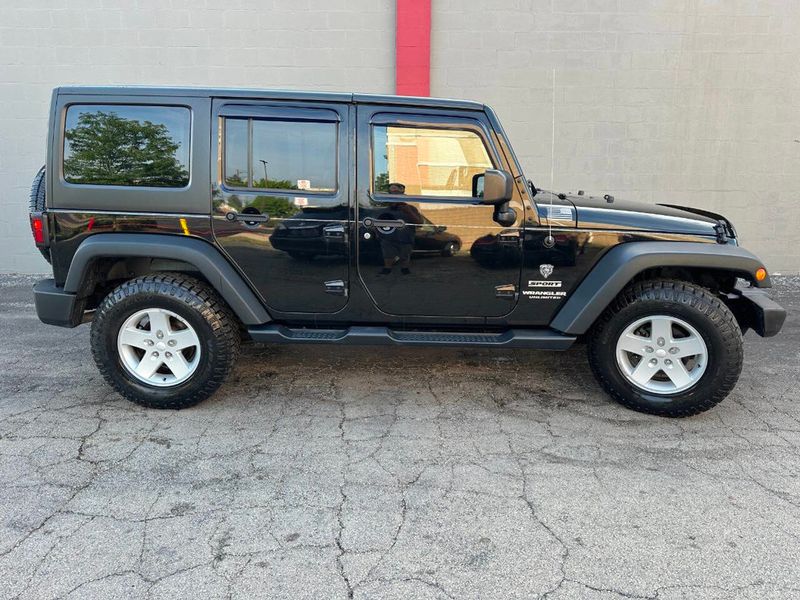2015 Jeep Wrangler Unlimited 4WD 4dr Sport - 22884314 - 8