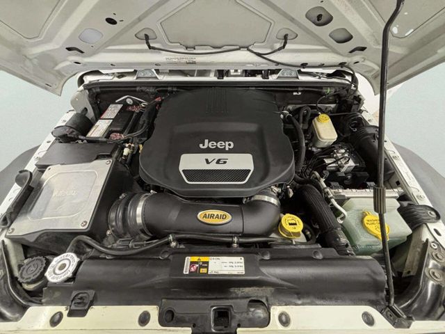 2015 Jeep Wrangler Unlimited 4WD 4dr Sport - 22956375 - 9