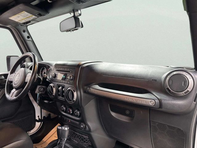 2015 Jeep Wrangler Unlimited 4WD 4dr Sport - 22956375 - 21