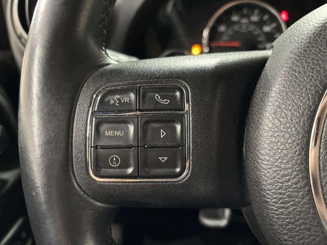 2015 Jeep Wrangler Unlimited 4WD 4dr Sport - 22956375 - 29